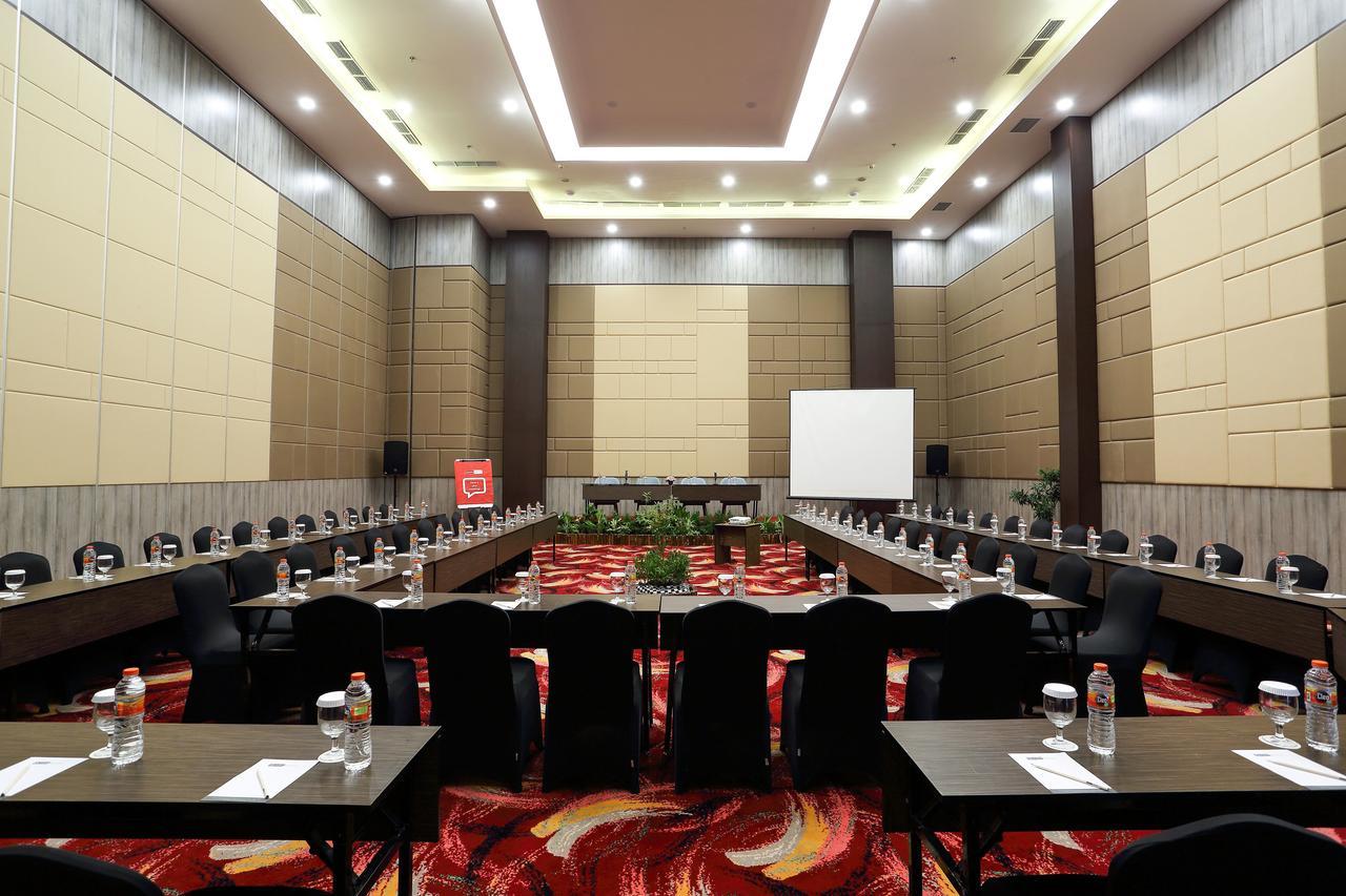 Bigland Hotel & Convention Sentul Bogor Ngoại thất bức ảnh