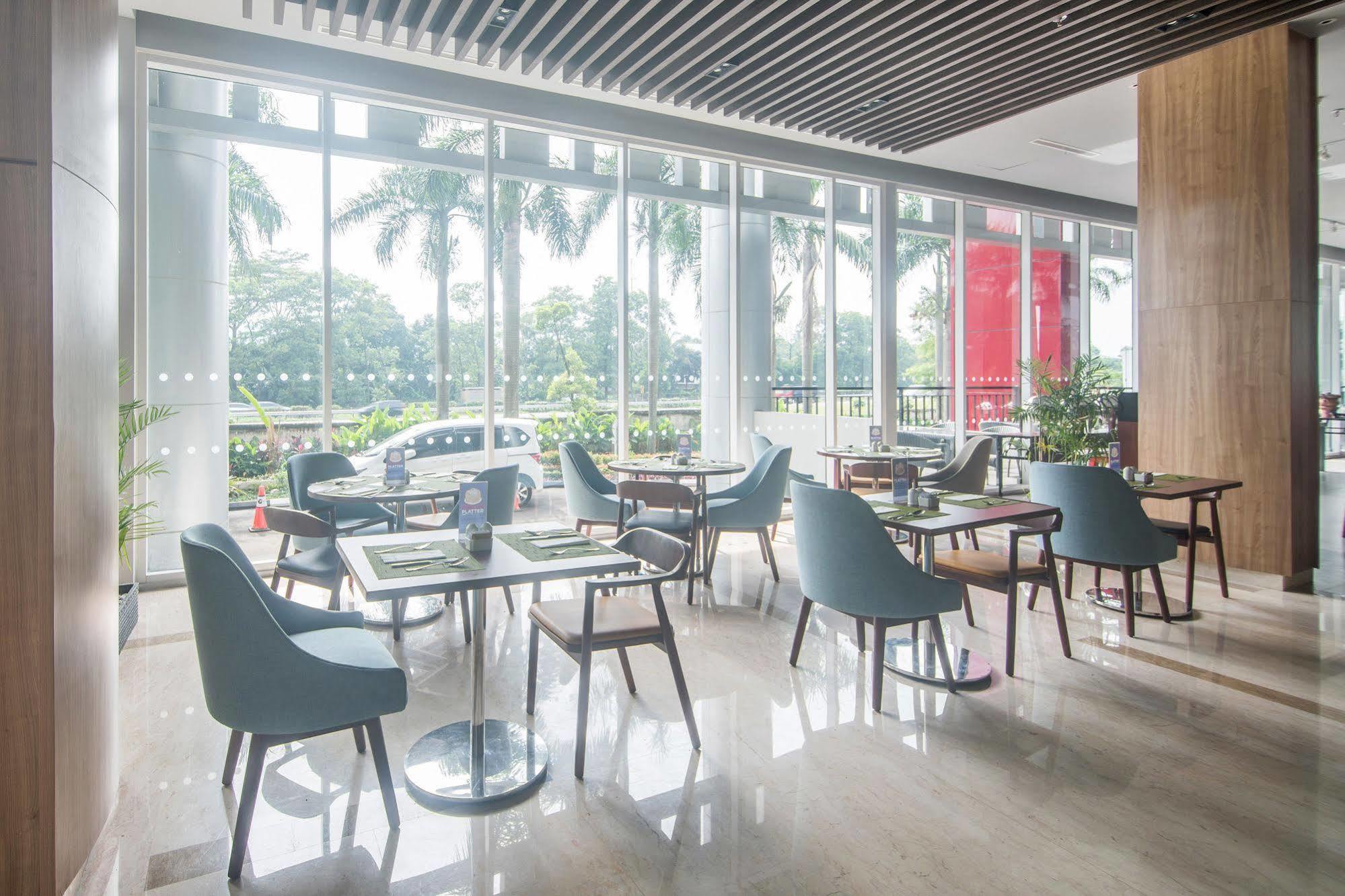 Bigland Hotel & Convention Sentul Bogor Ngoại thất bức ảnh