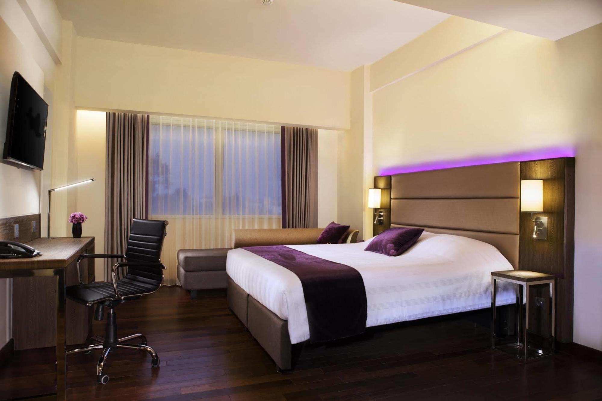 Bigland Hotel & Convention Sentul Bogor Ngoại thất bức ảnh