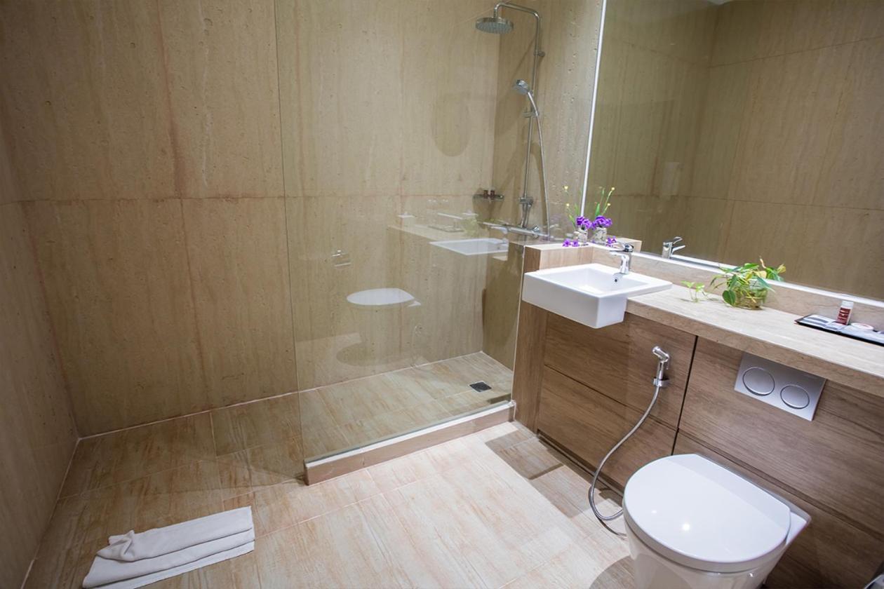 Bigland Hotel & Convention Sentul Bogor Ngoại thất bức ảnh